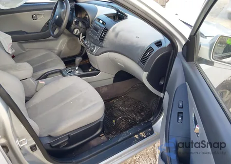 2010 Hyundai Elantra Gls z USA, uszkodzony, nr VIN KMHDU4AD0AU016302